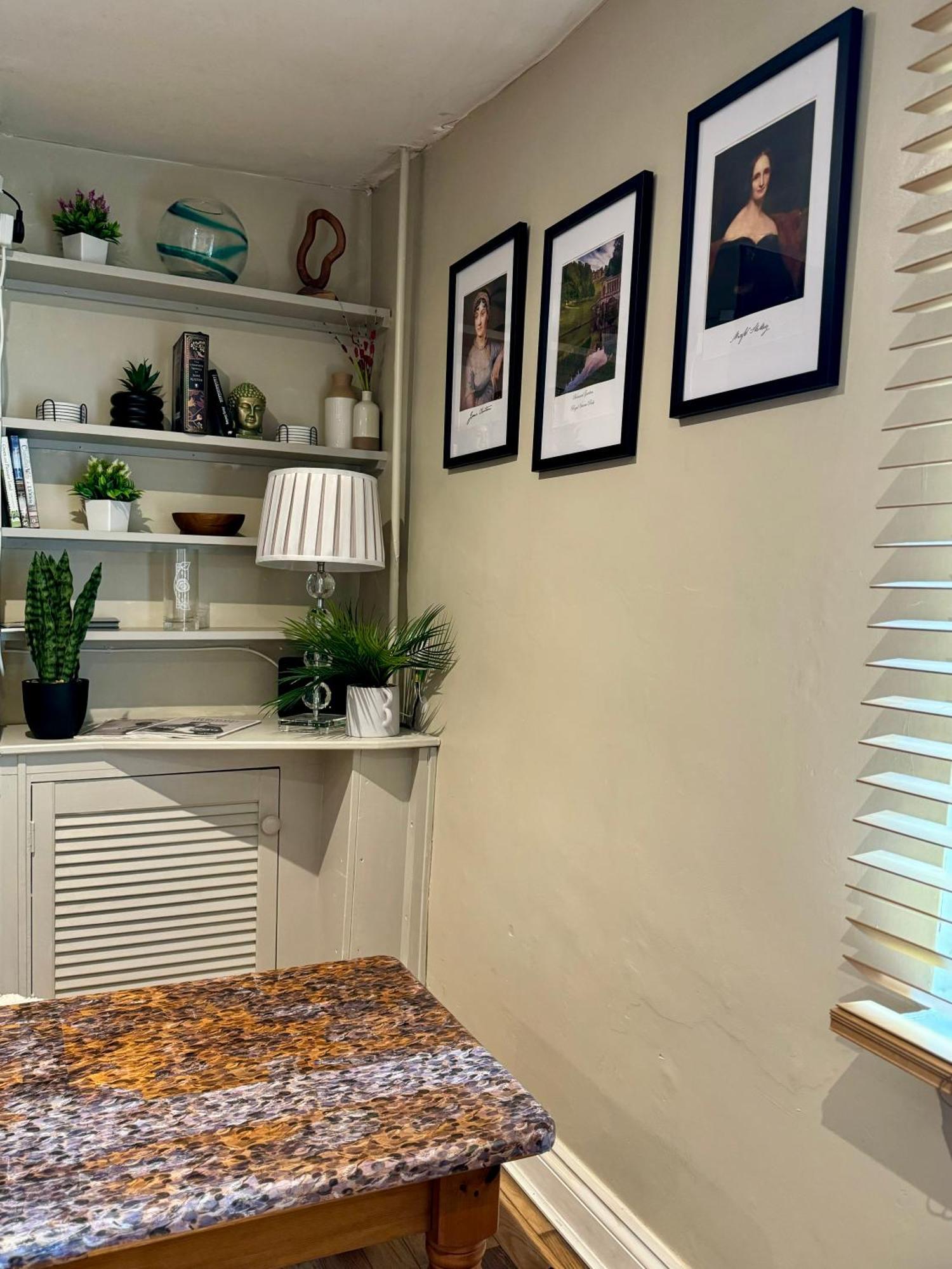 Beautiful Townhouse Next To Royal Victoria Park And Botanical Gardens Within Easy Walking Distance To Bath City Centre Buitenkant foto
